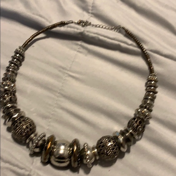 Necklaces - Picture 4 of 5